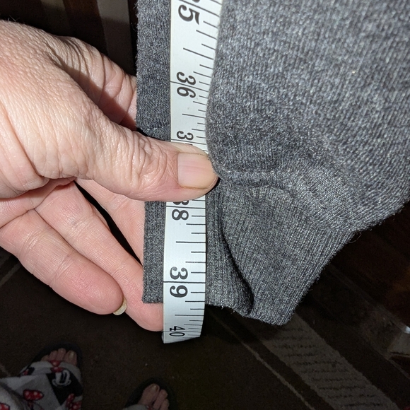 NBA Gray Joggers with Tapered Leg Design - Picture 5 of 5